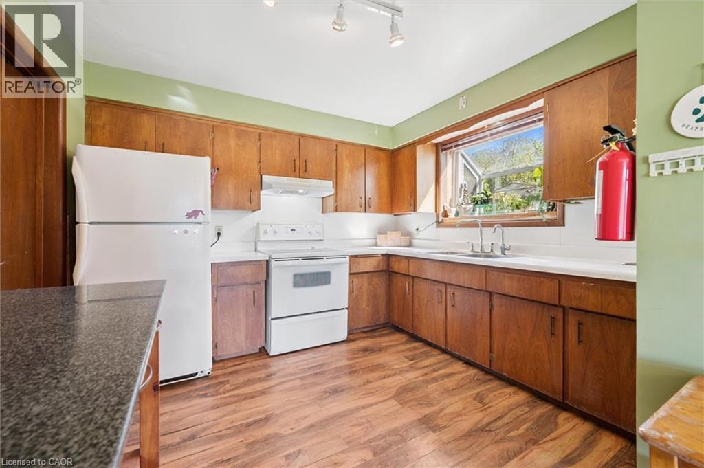 568 BLACK Street — photo 11
