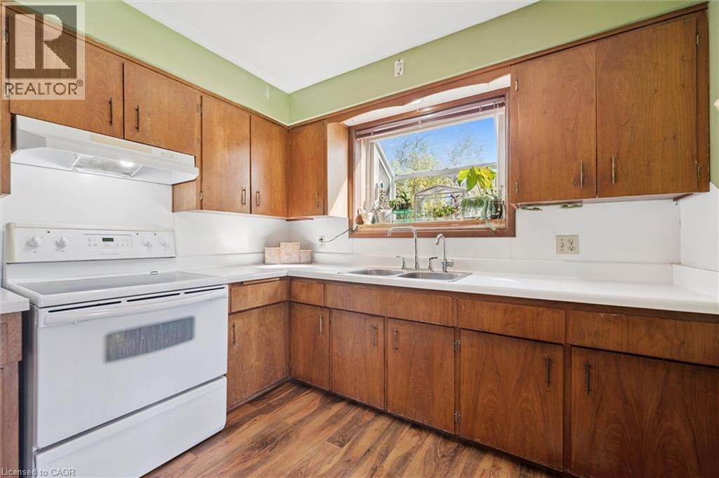 568 BLACK Street — photo 12