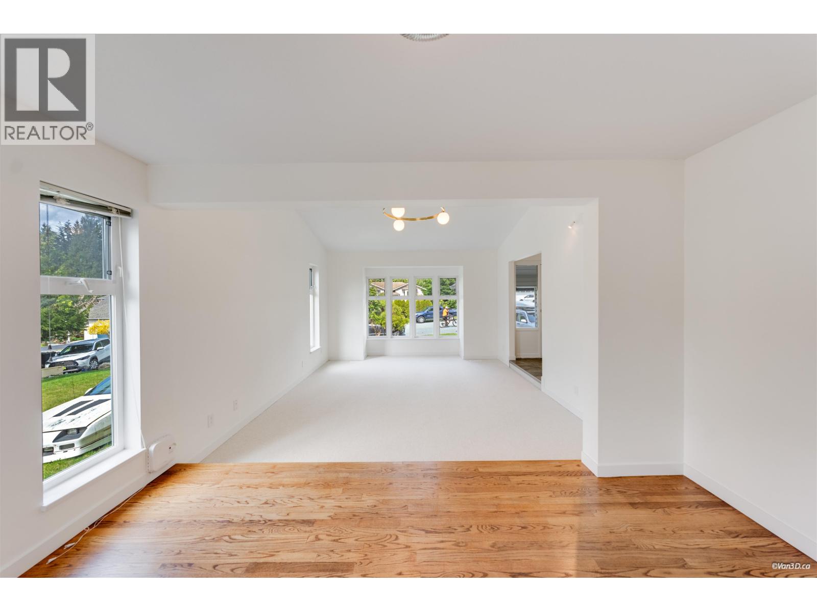 1004 PIA ROAD, Squamish