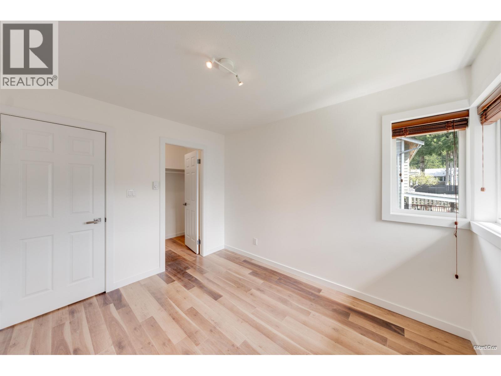 1004 PIA ROAD, Squamish