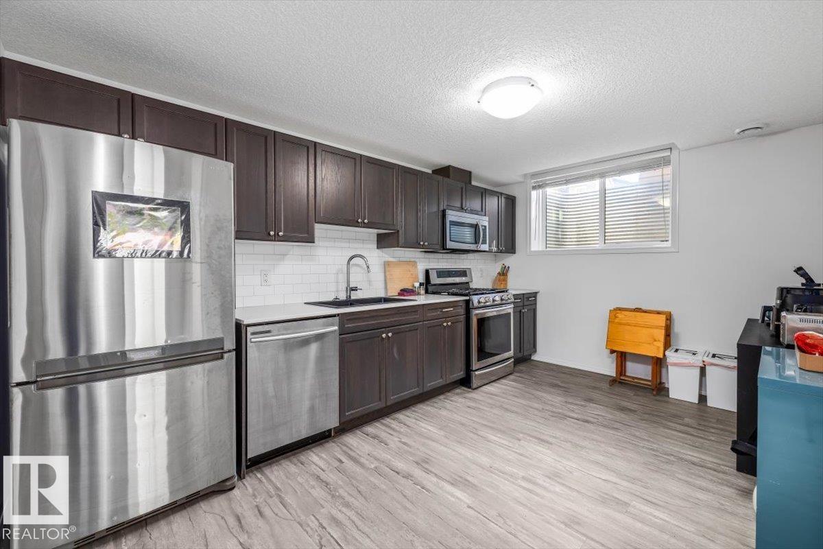 915 177 ST SW - 47