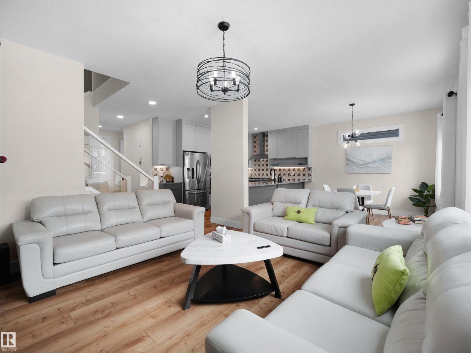20827 130 AV NW NW - 28