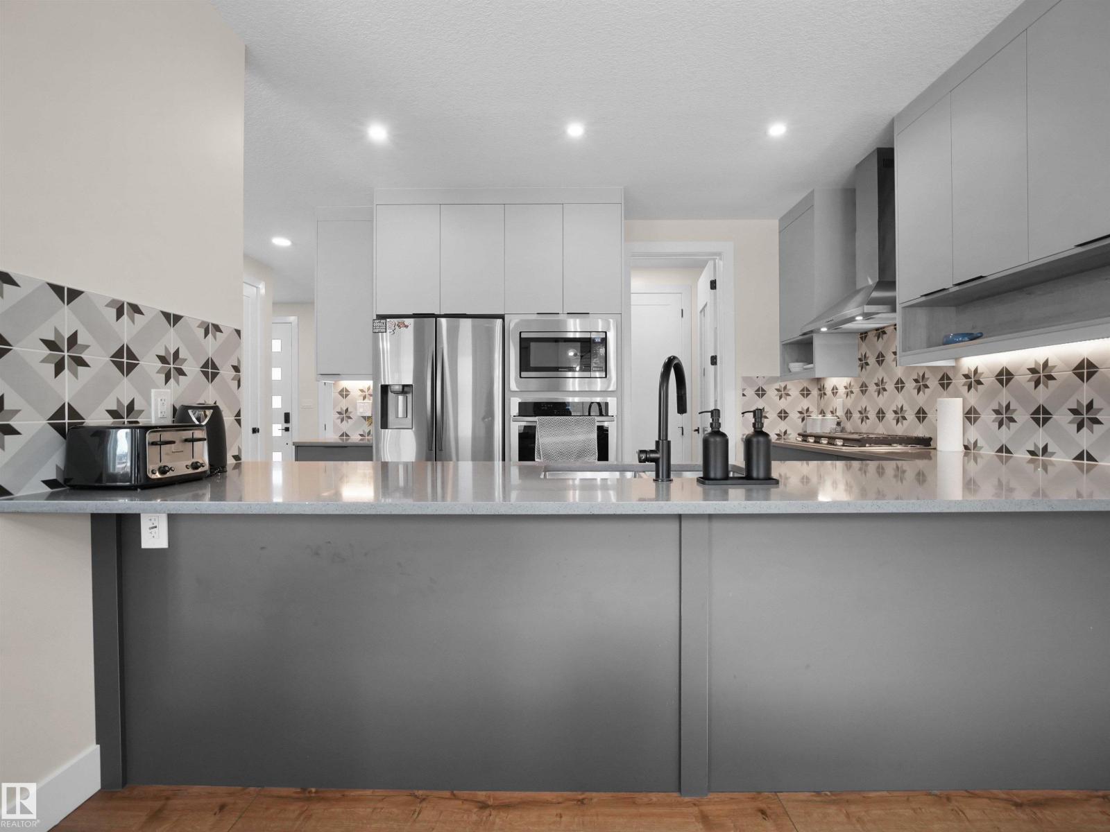 20827 130 AV NW NW - 31