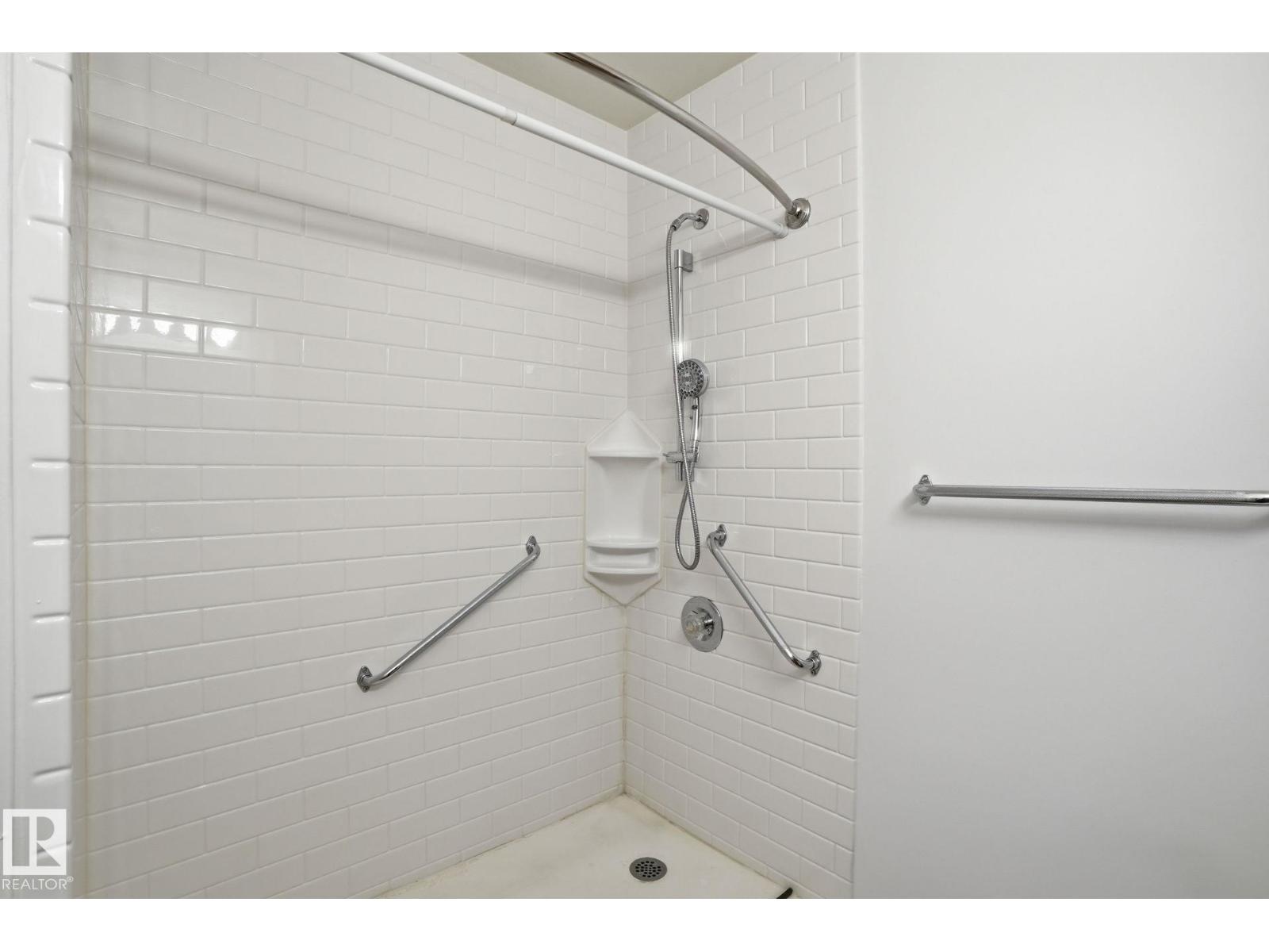#309 20 GRANGE DR - 15