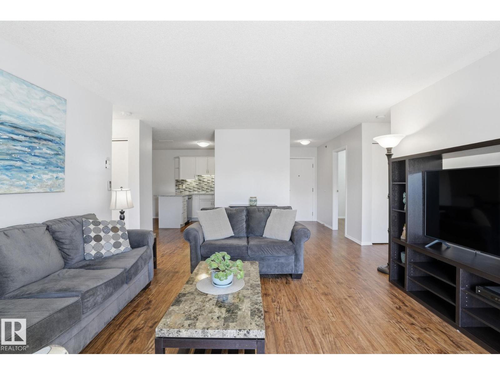 #309 20 GRANGE DR - 4