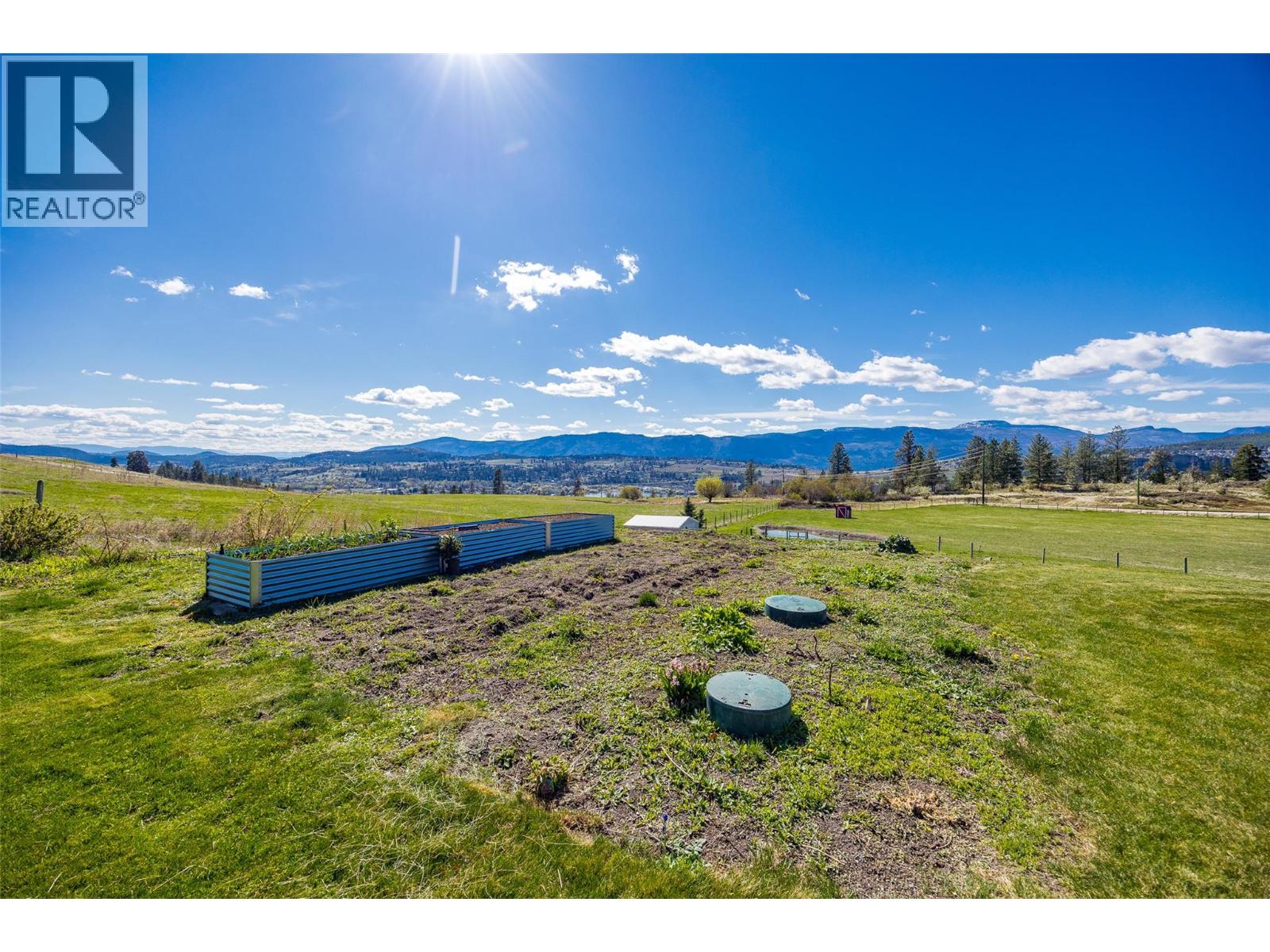  12435 Oyama Road, Lake Country