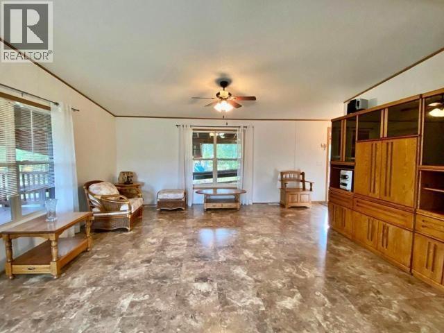 2916 BARRIERE LAKES Road - 26