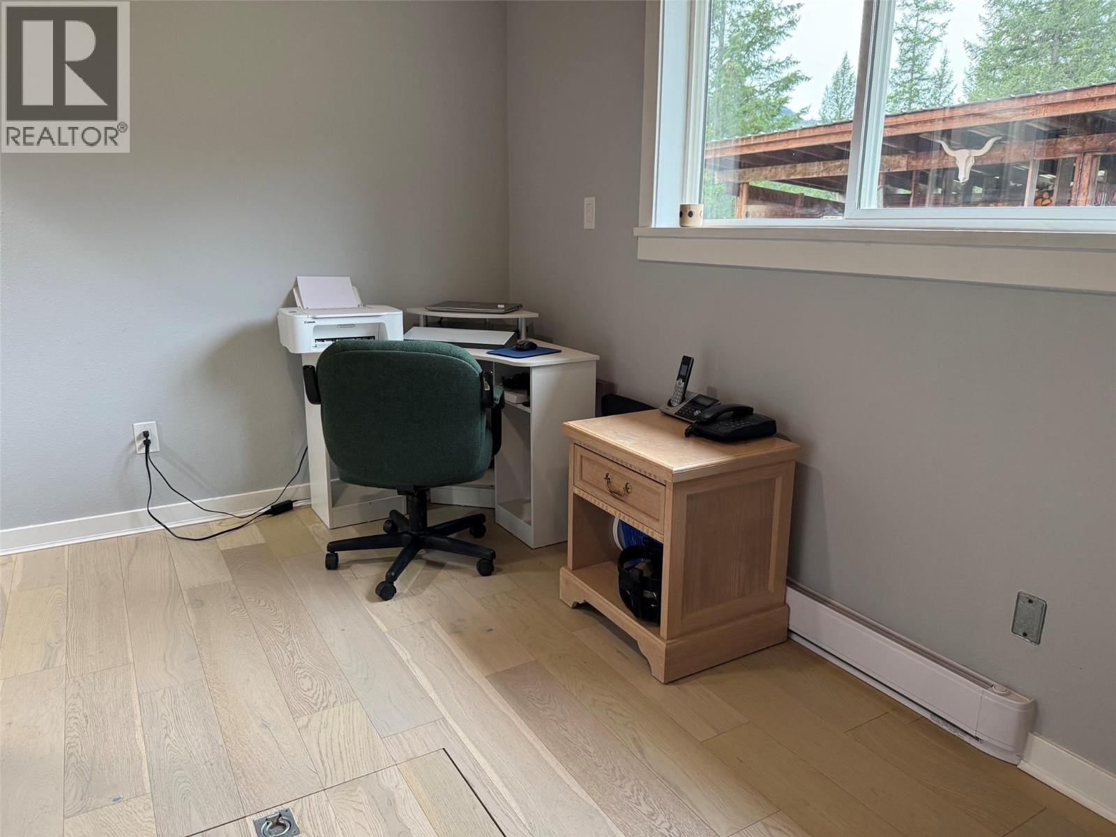 2916 BARRIERE LAKES Road - 8