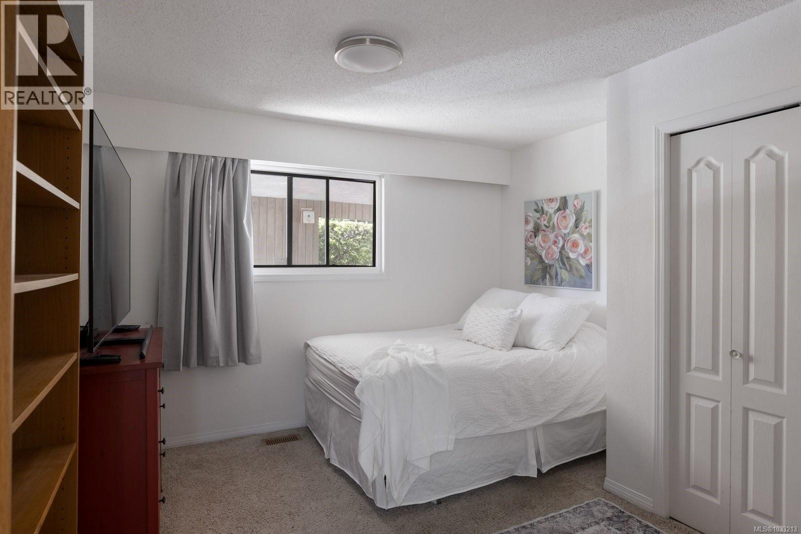  2264 Aldeane Avenue, Colwood