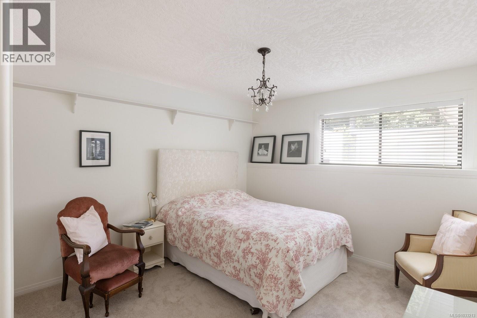  2264 Aldeane Avenue, Colwood