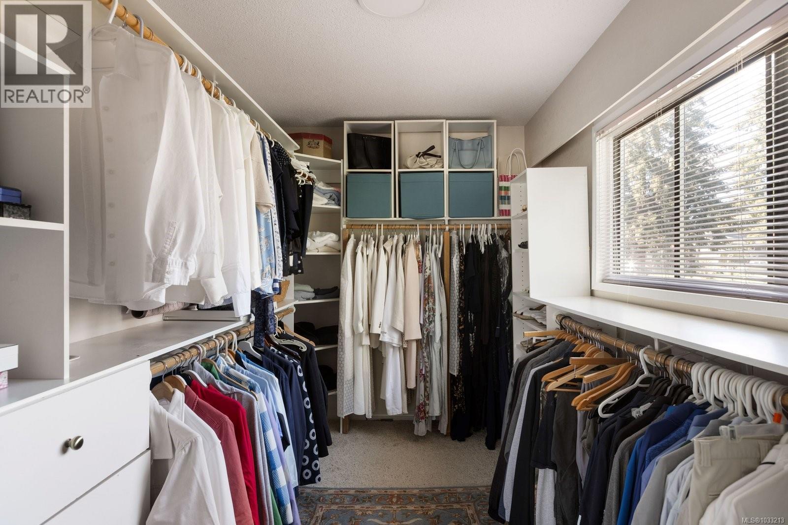  2264 Aldeane Avenue, Colwood