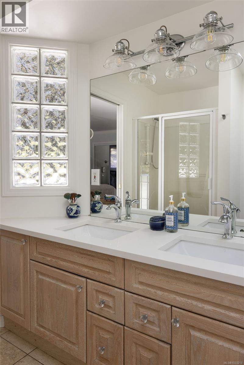  2264 Aldeane Avenue, Colwood