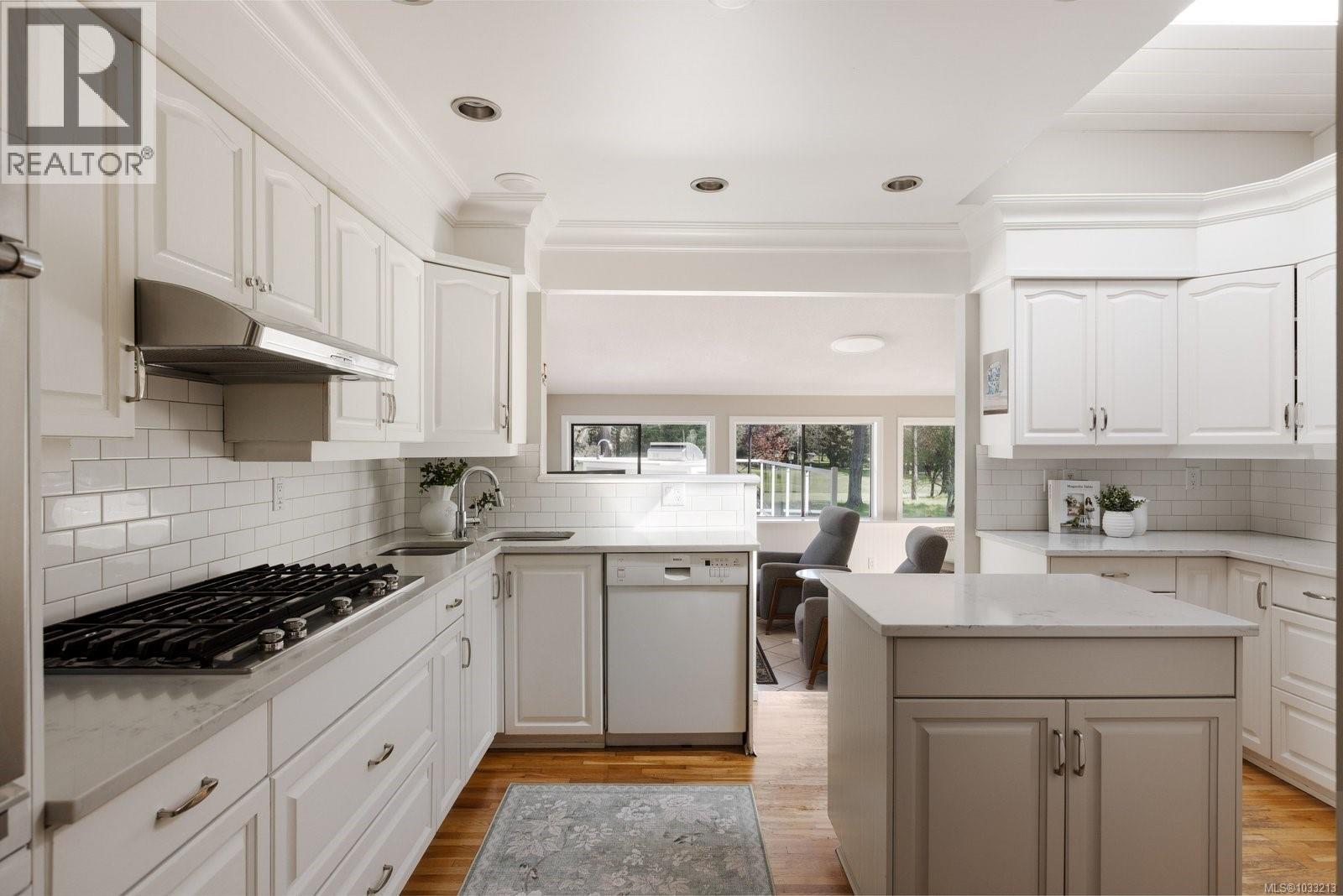  2264 Aldeane Avenue, Colwood