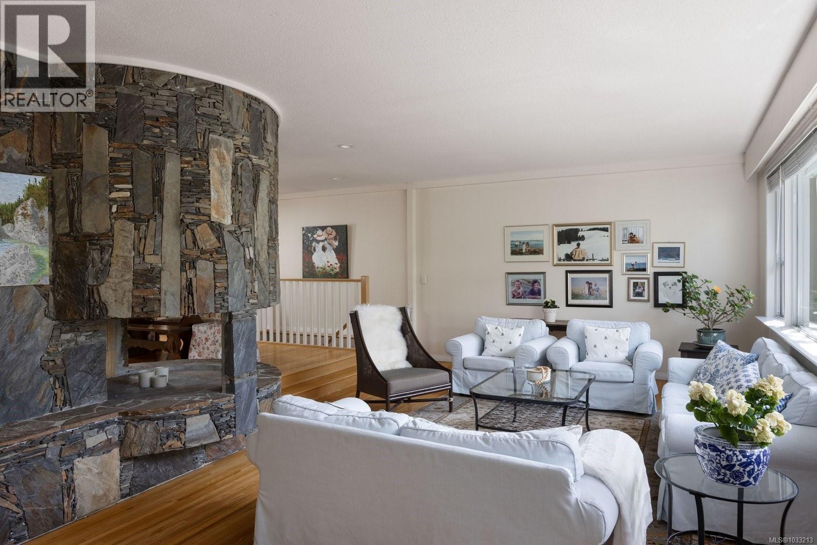  2264 Aldeane Avenue, Colwood