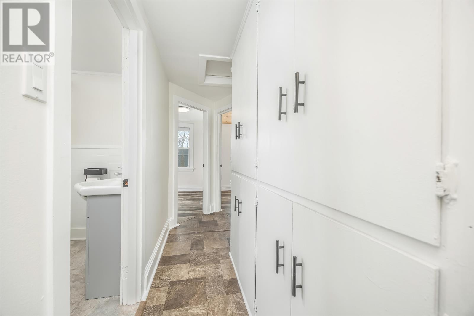 51 Pleasant Street — photo 13