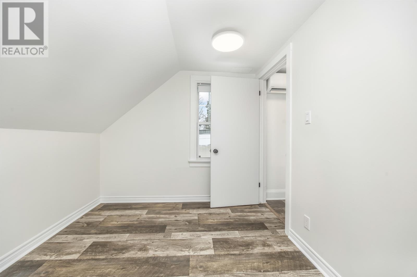 51 Pleasant Street — photo 15
