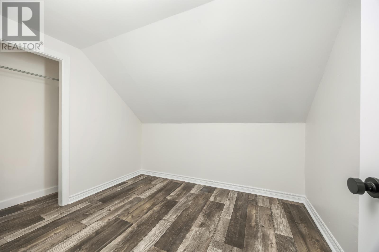 51 Pleasant Street — photo 14