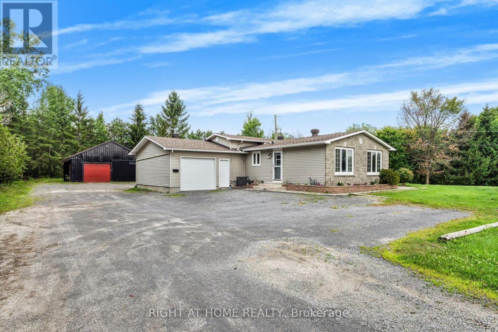 353 RUSSELL ROAD - 2