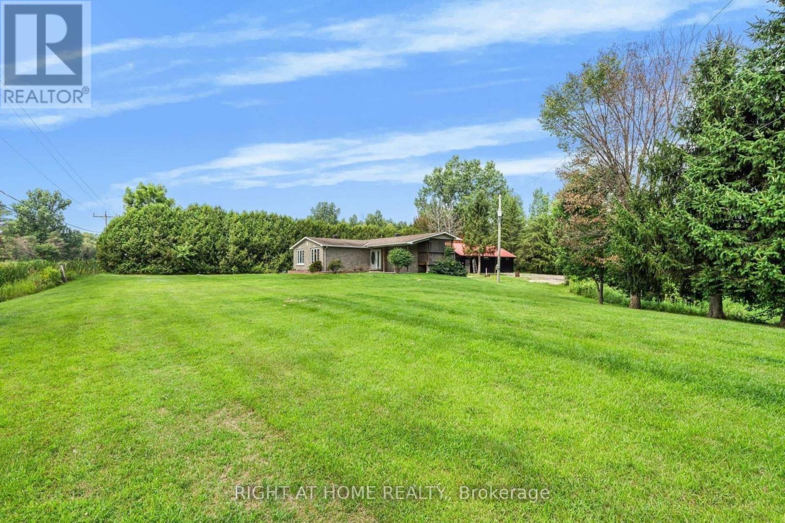 353 RUSSELL ROAD - 3