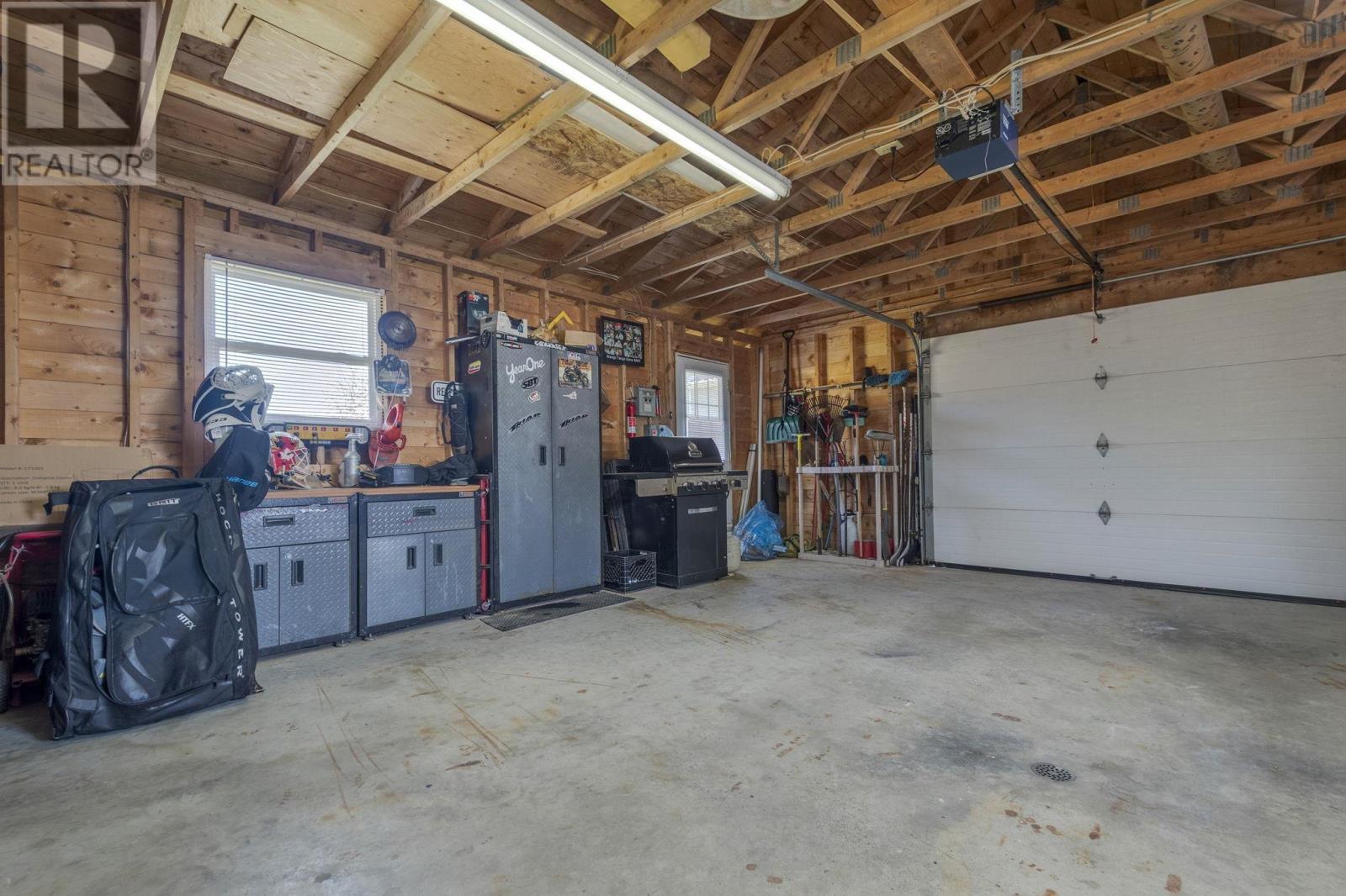 Property 43 of 48 of 1772 304 Highway