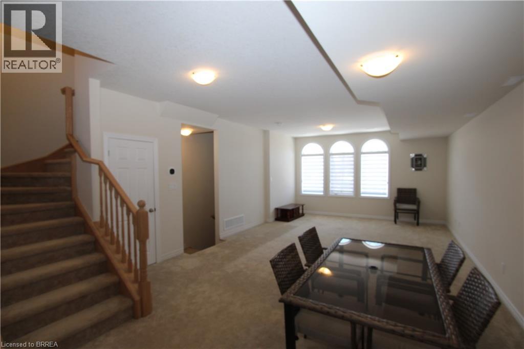 #13 677 PARK STREET N - 9