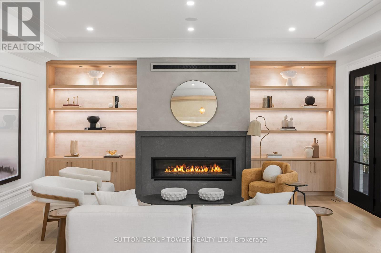 121 EDGECROFT ROAD - 7