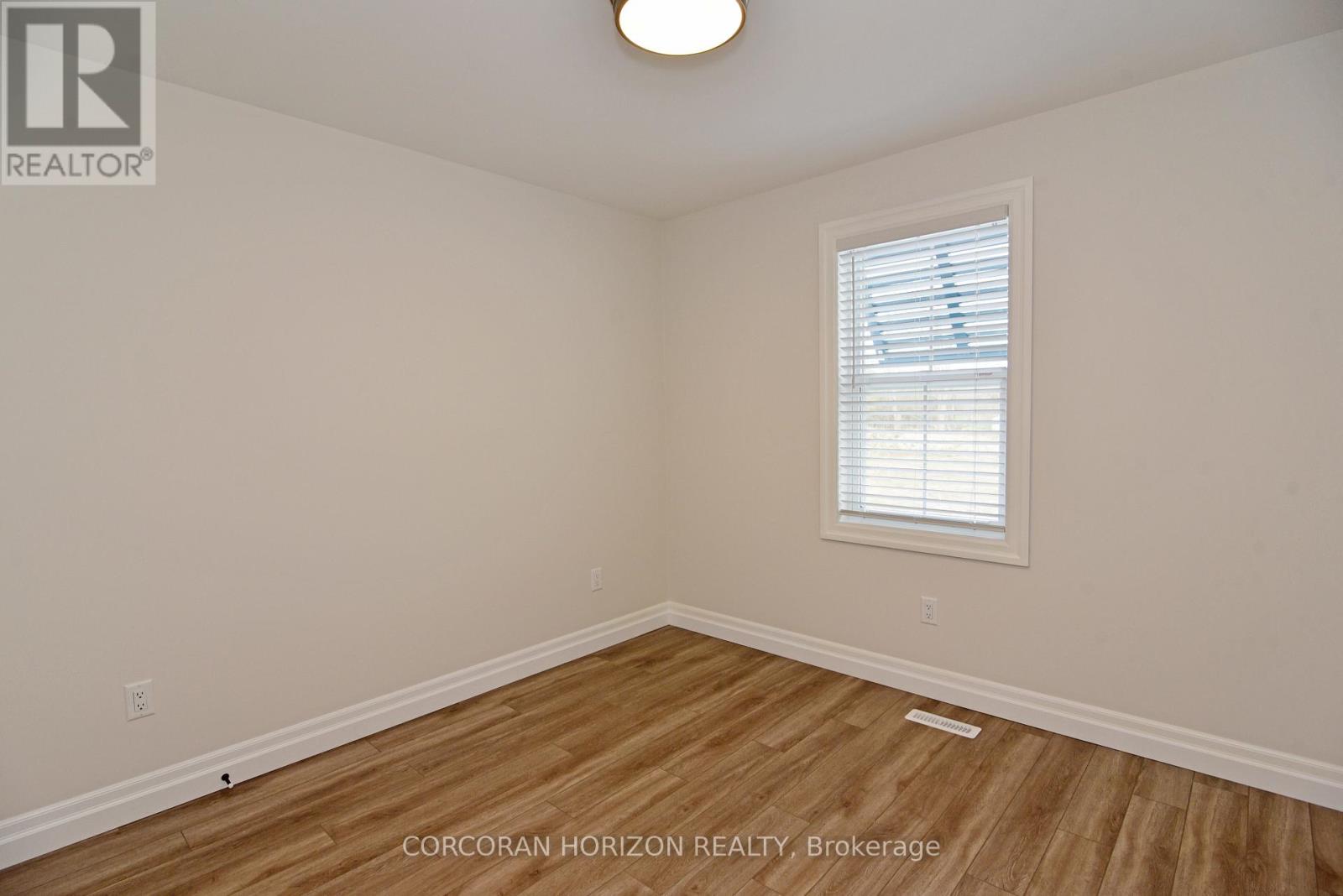 403 BREAKWATER BOULEVARD — photo 17