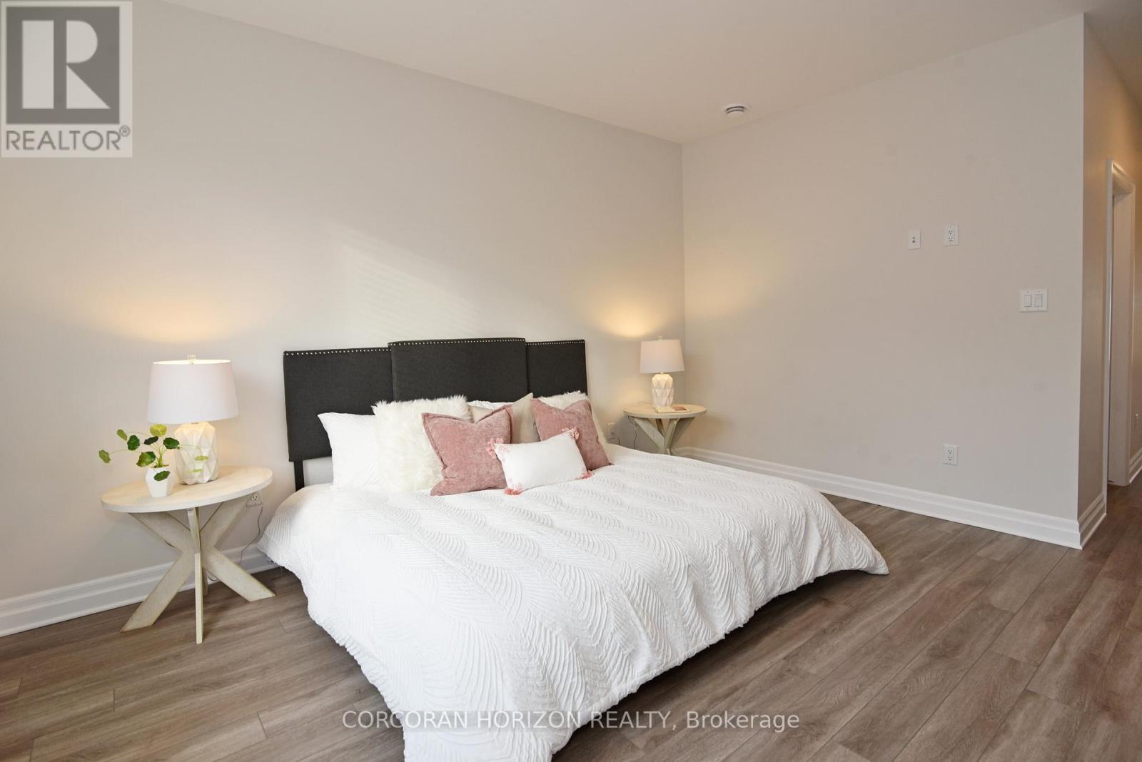 403 BREAKWATER BOULEVARD — photo 8