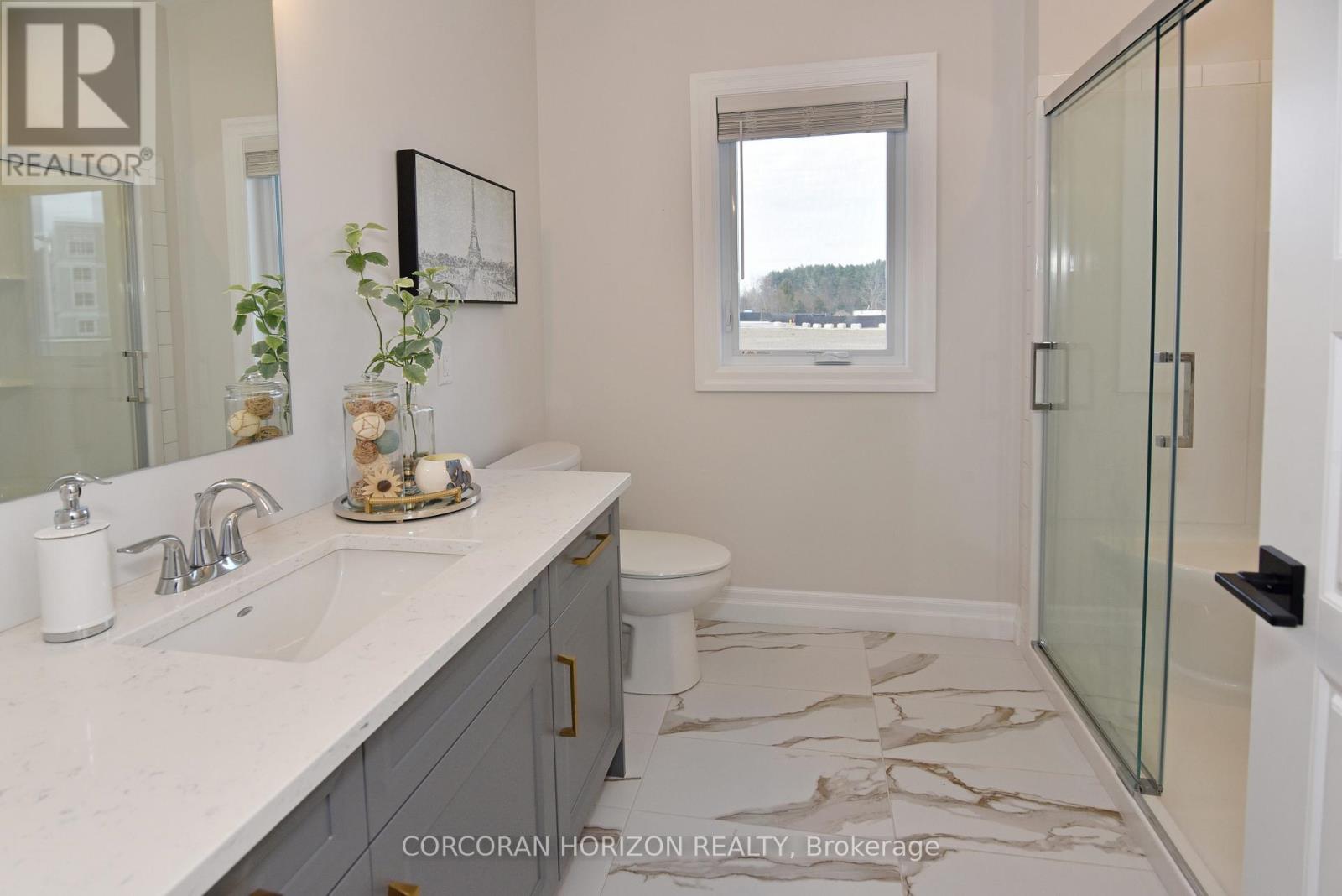 403 BREAKWATER BOULEVARD — photo 10
