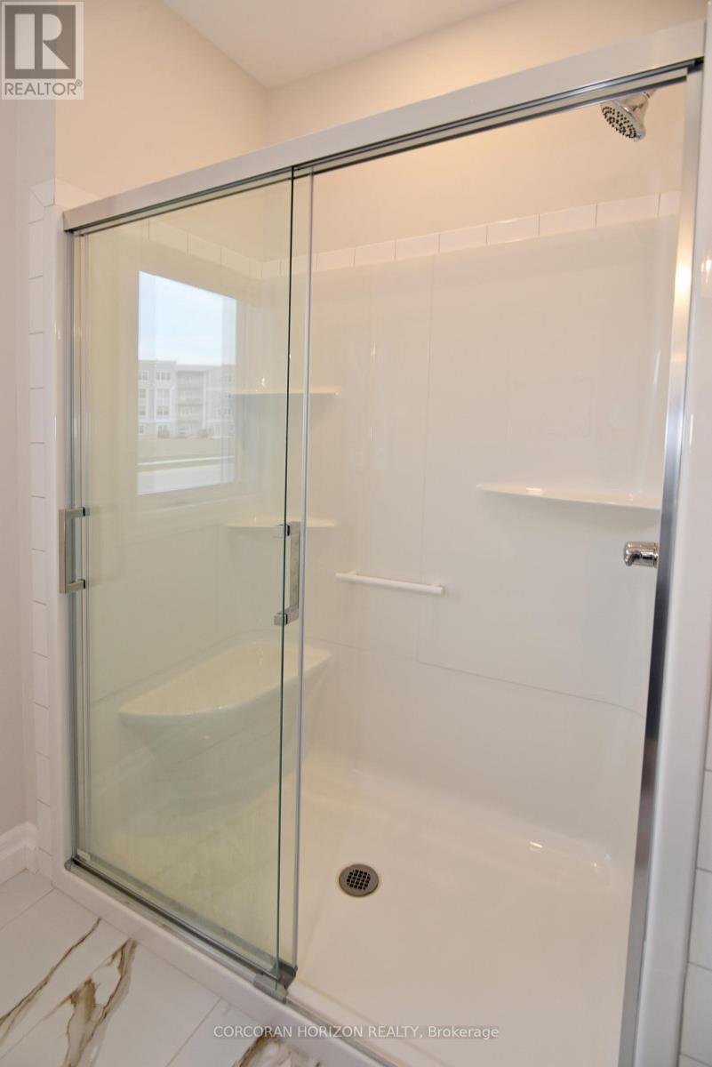 403 BREAKWATER BOULEVARD — photo 11
