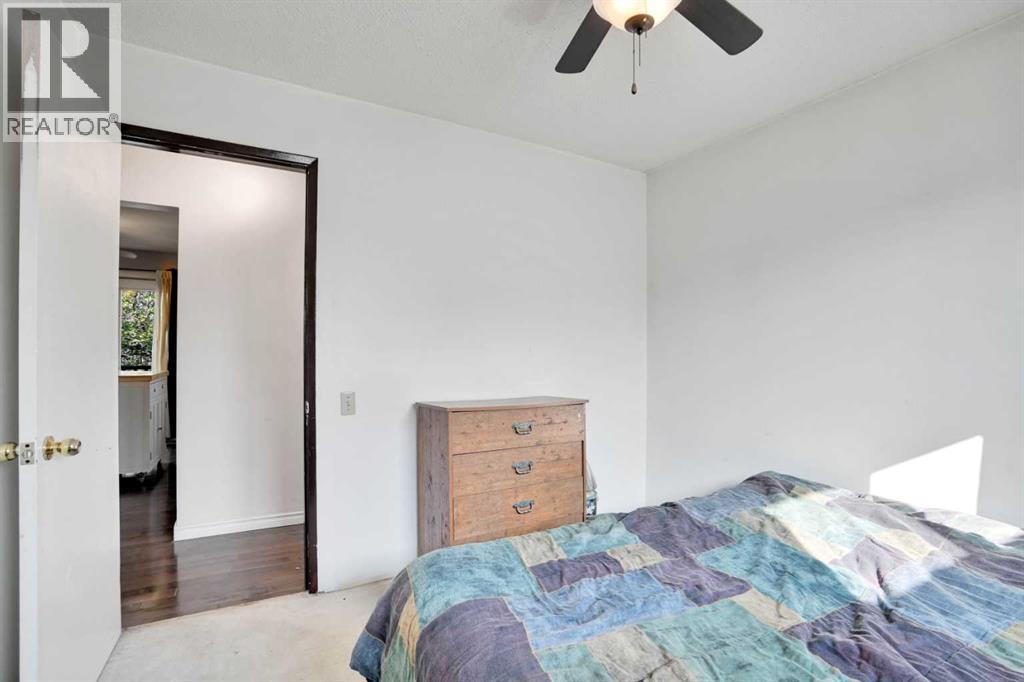 4764 RUNDLEWOOD DRIVE NE - 25
