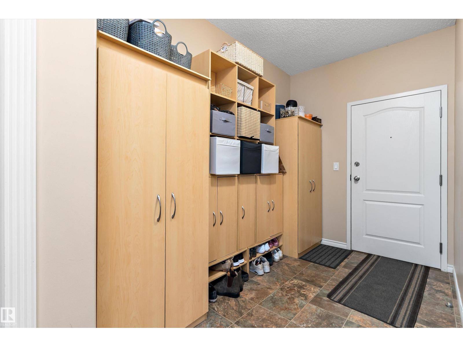 #211 16715 100 AV NW - 3