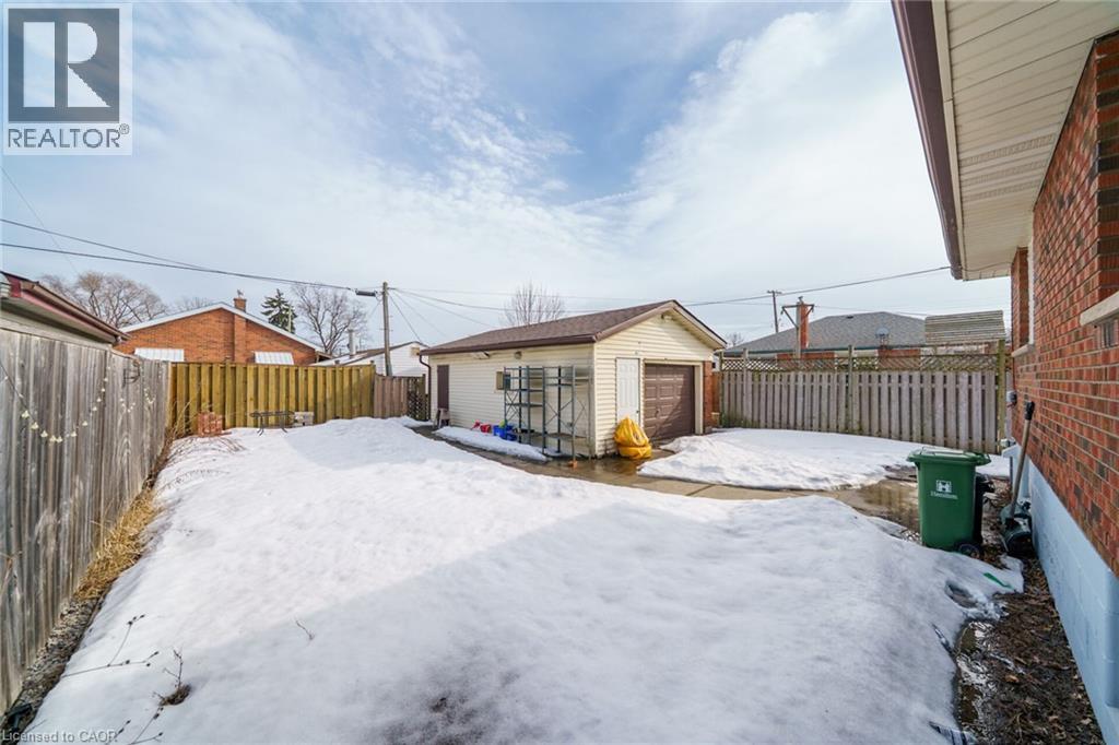 8 SHYNAL AVENUE - 46