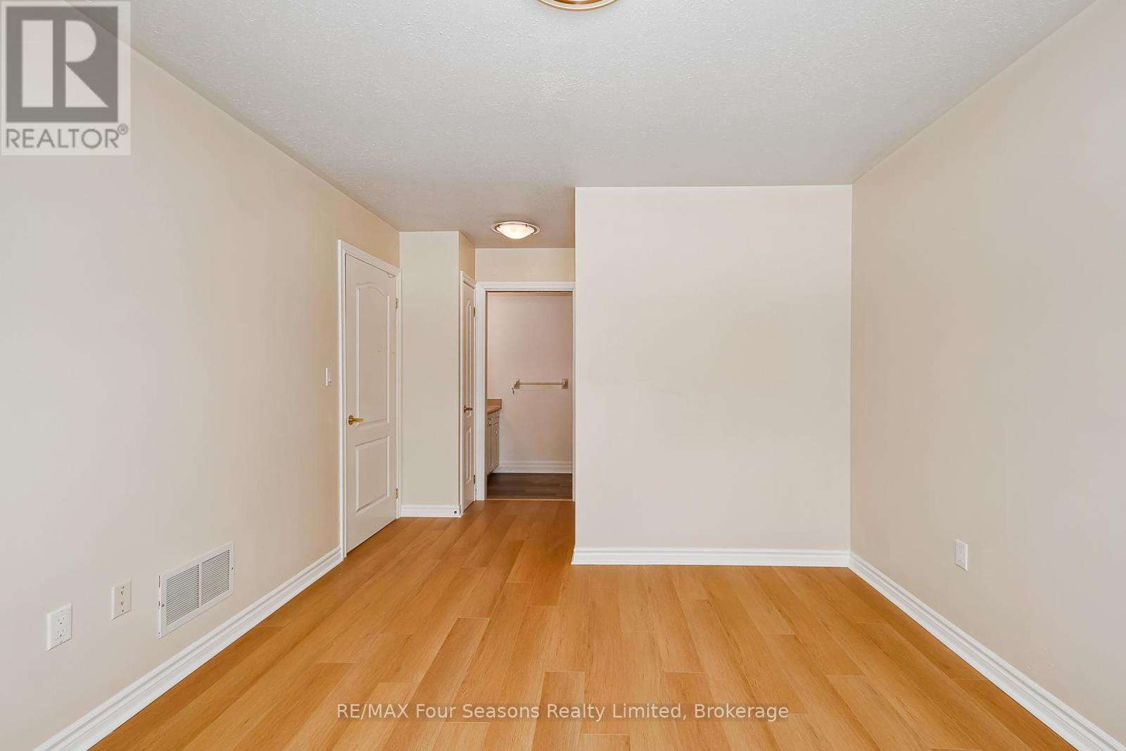 #1 275 HURON STREET - 16