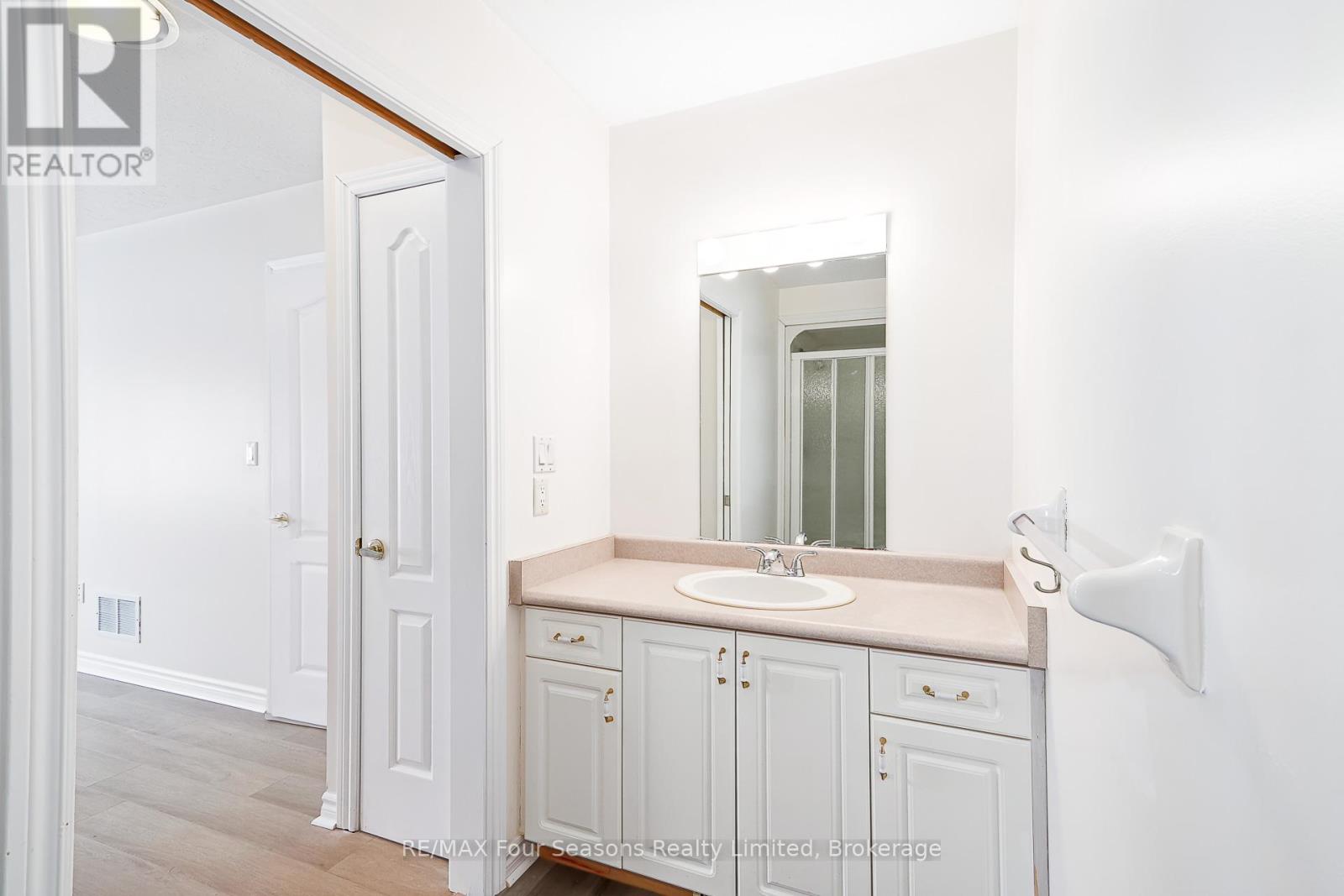 #1 275 HURON STREET - 17