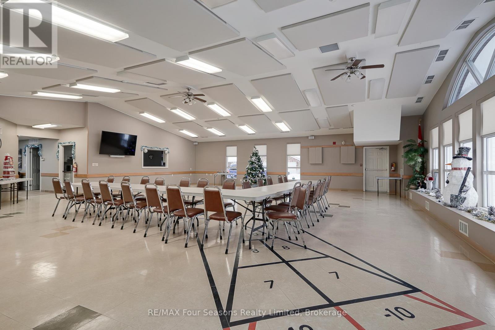 #1 275 HURON STREET - 35