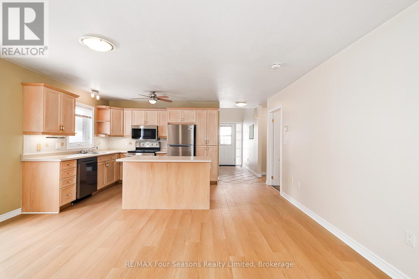 #1 275 HURON STREET - 9