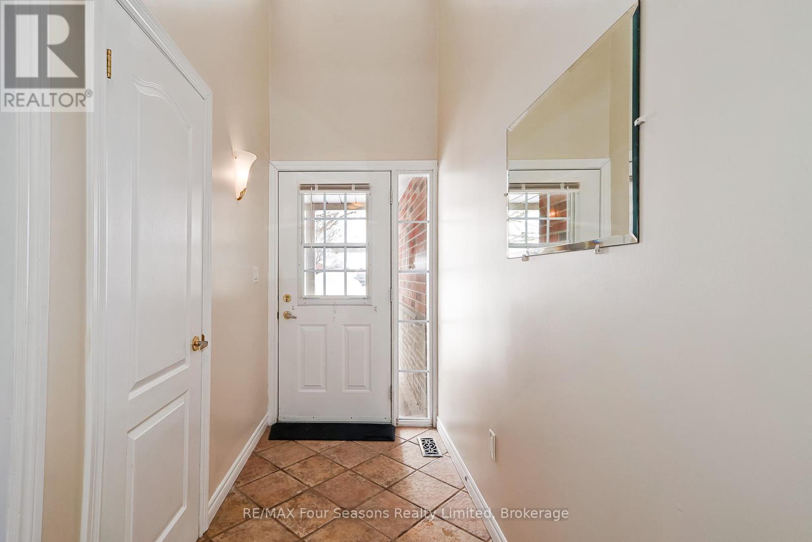 #1 275 HURON STREET - 6