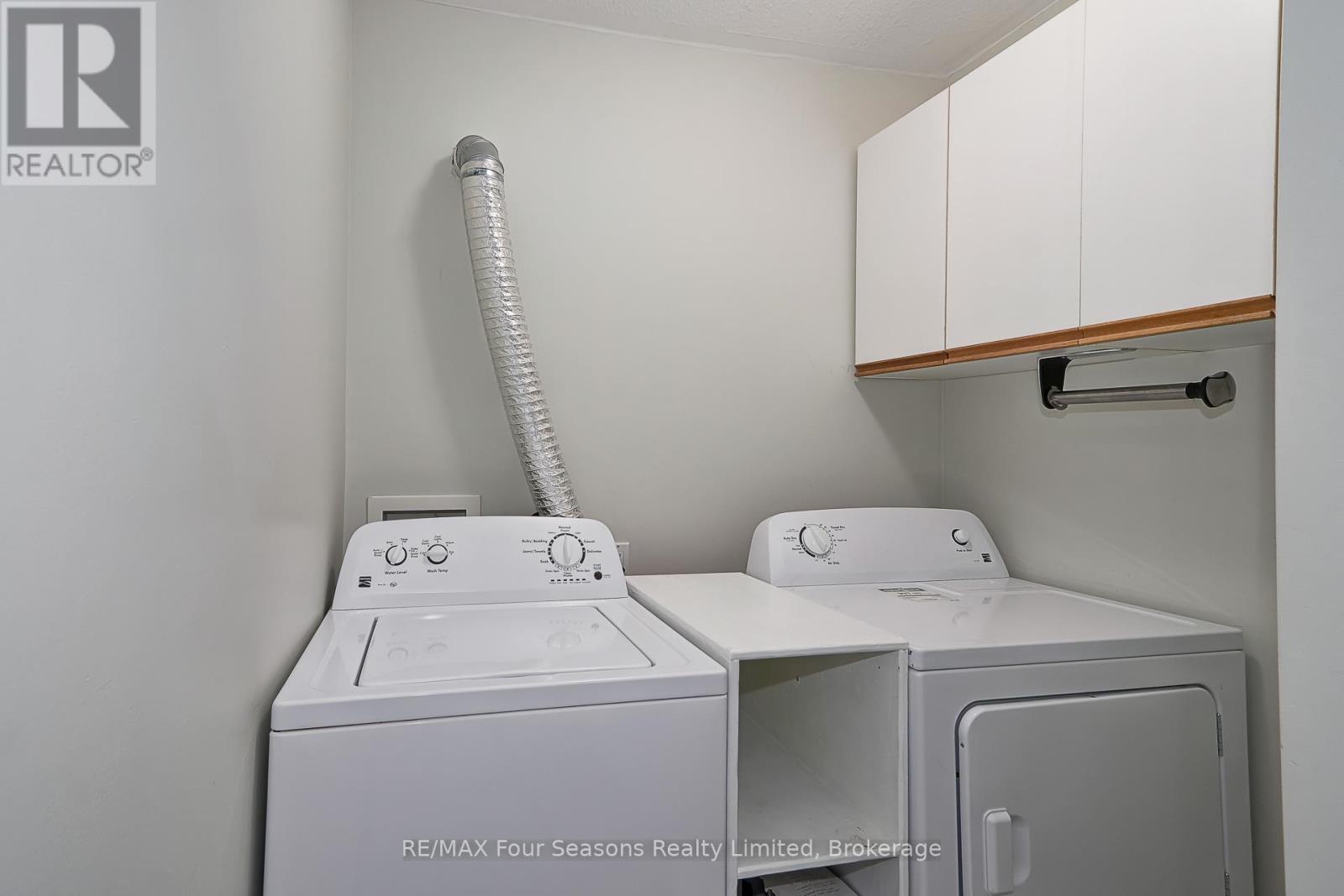 #4 275 HURON STREET - 29