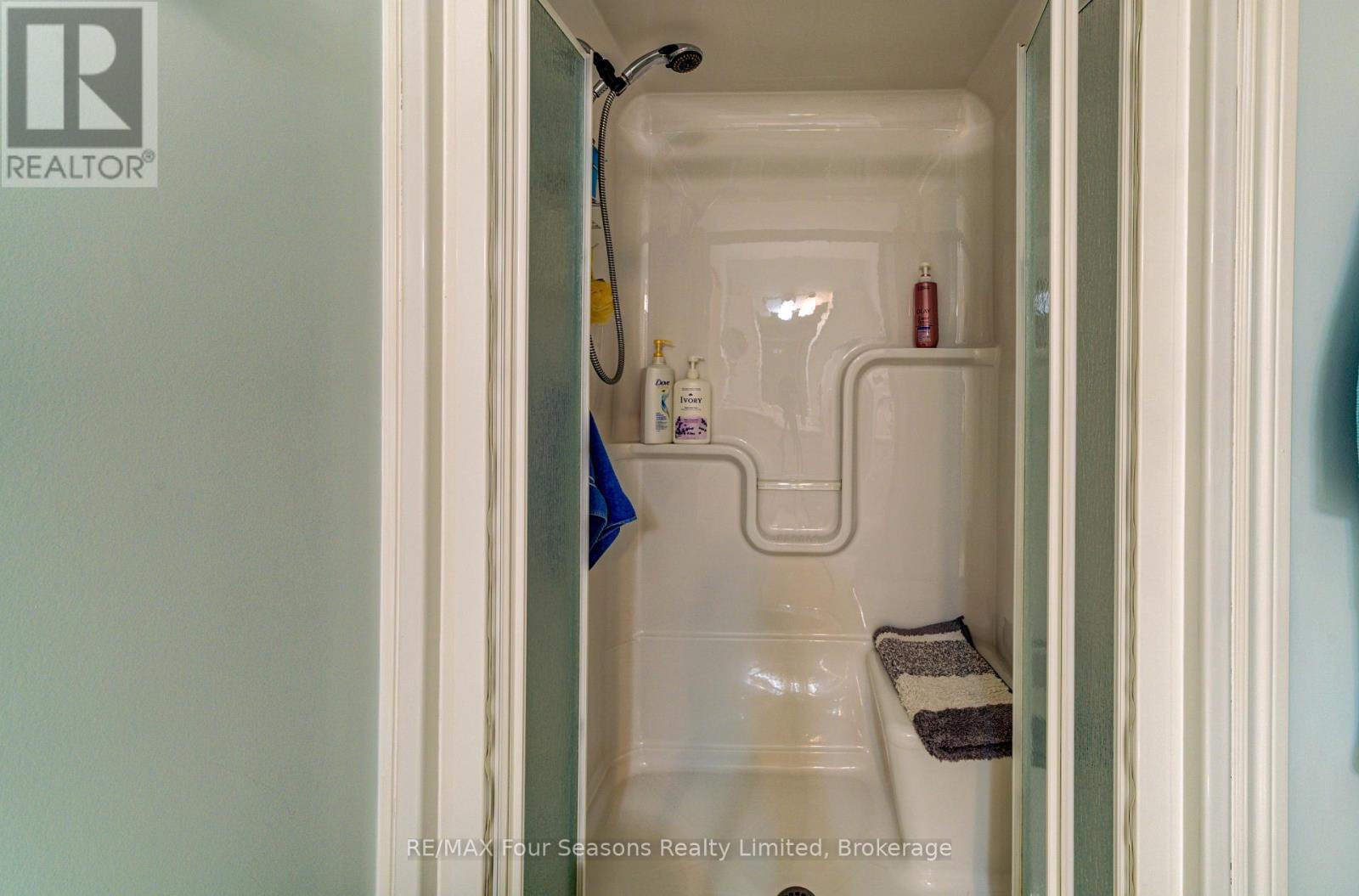 #8 275 HURON STREET - 28
