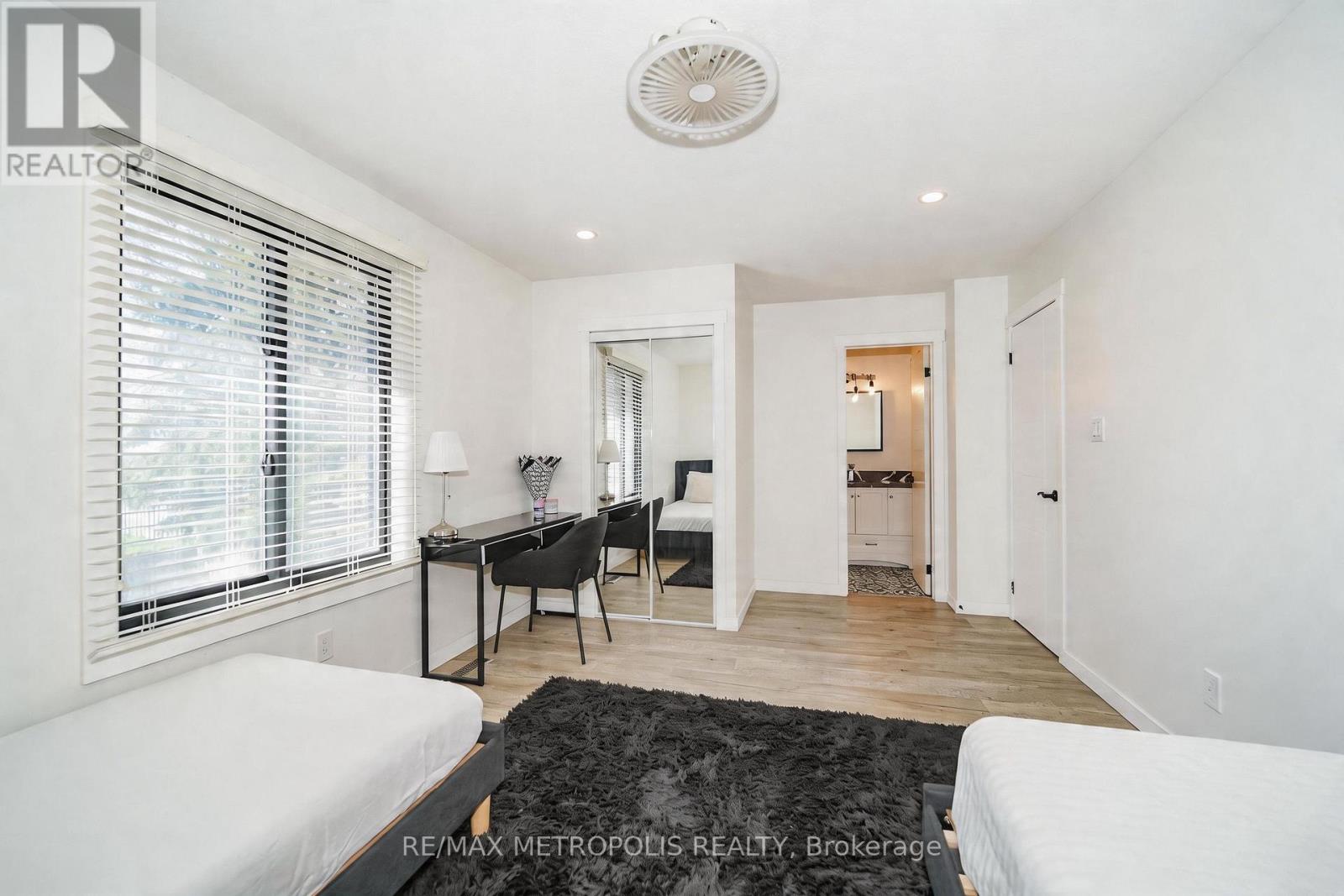 19 GLENABBEY DRIVE — photo 15
