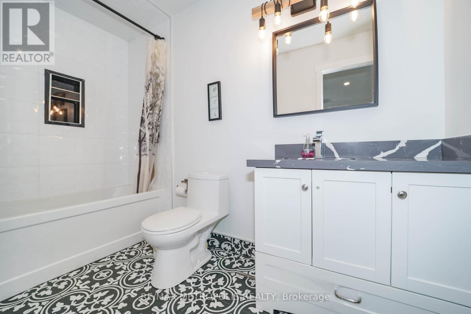 19 GLENABBEY DRIVE — photo 16