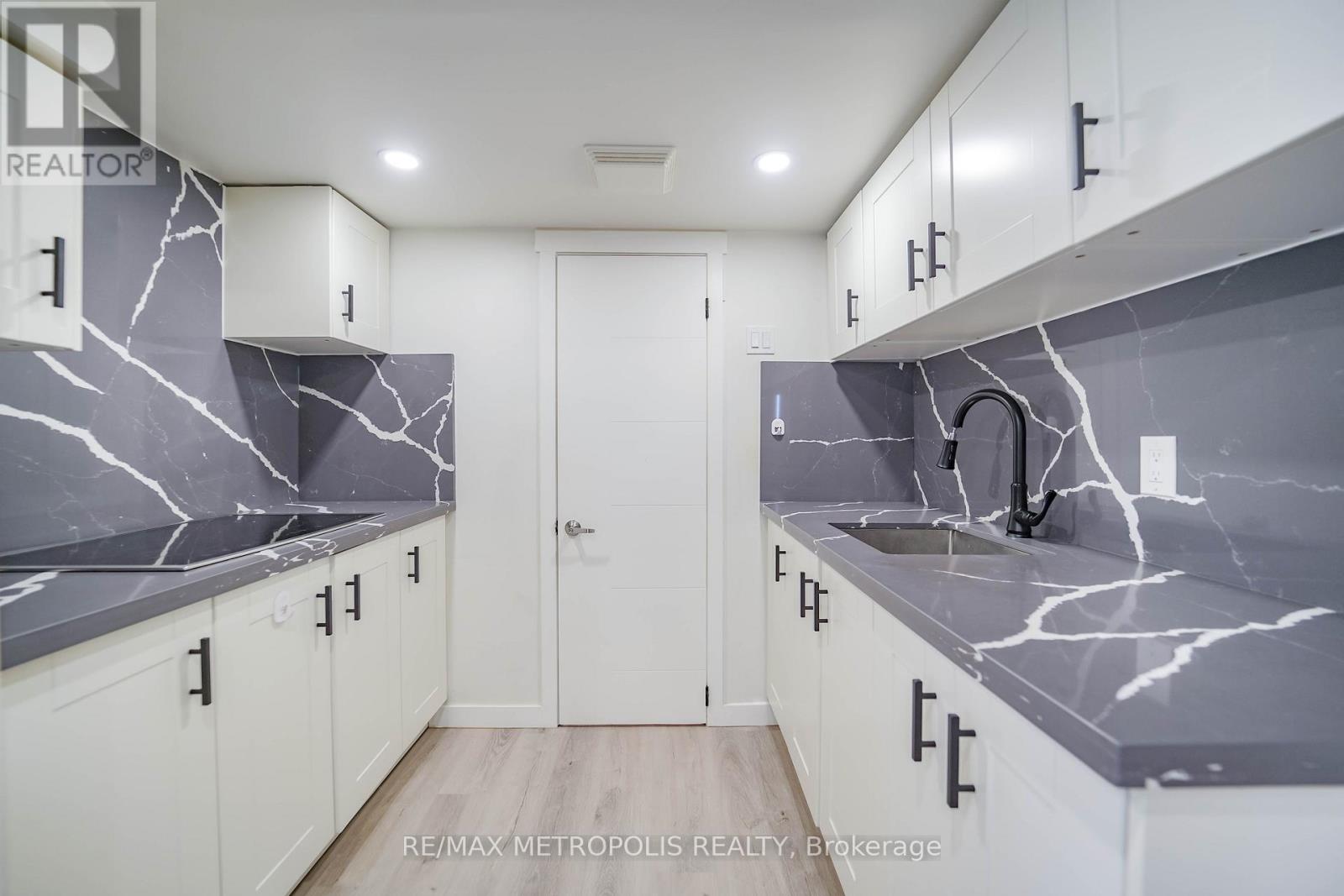 19 GLENABBEY DRIVE — photo 21