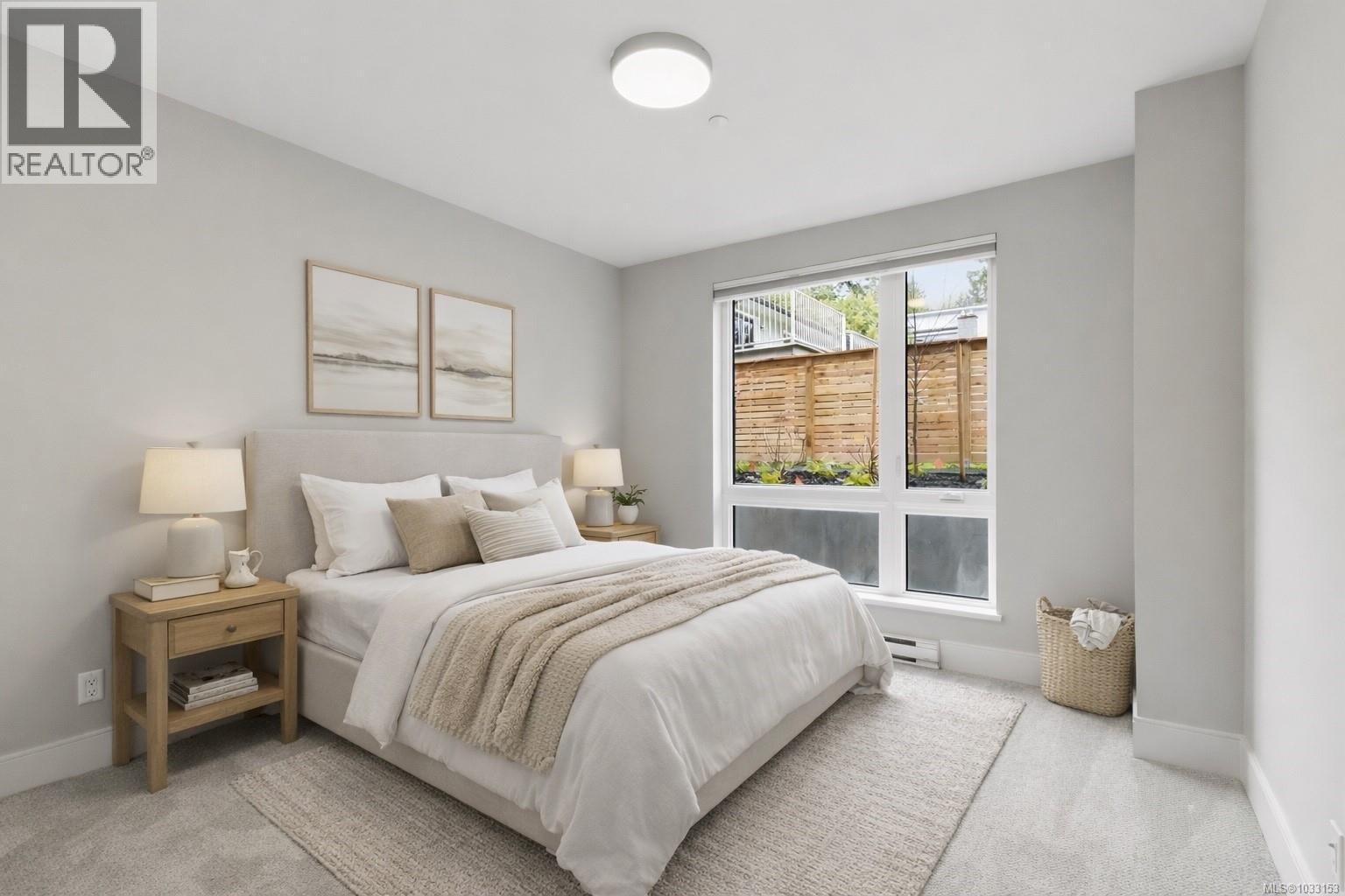 103 990 Doumac Avenue, Saanich