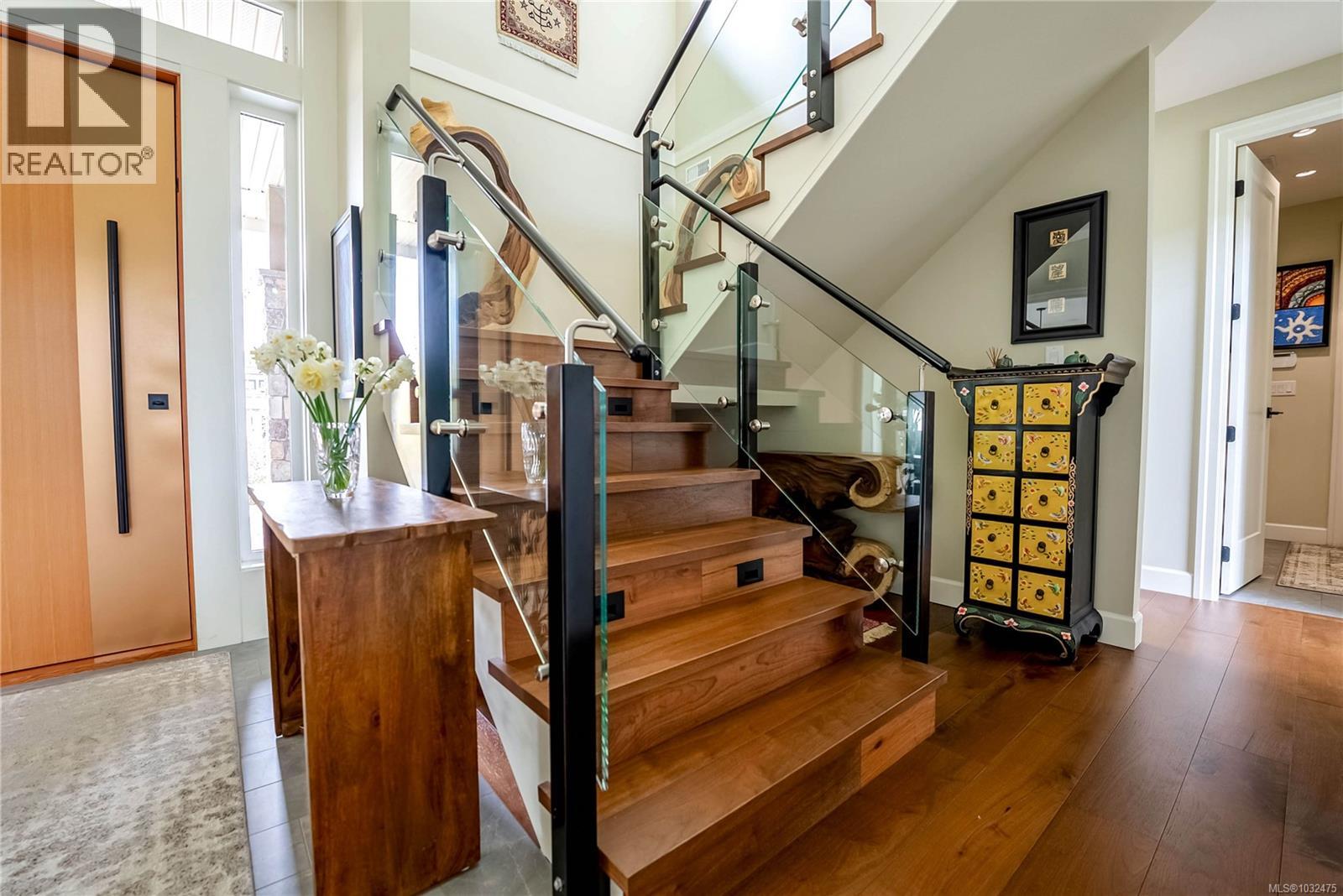  4105 Alberg Lane, Saanich