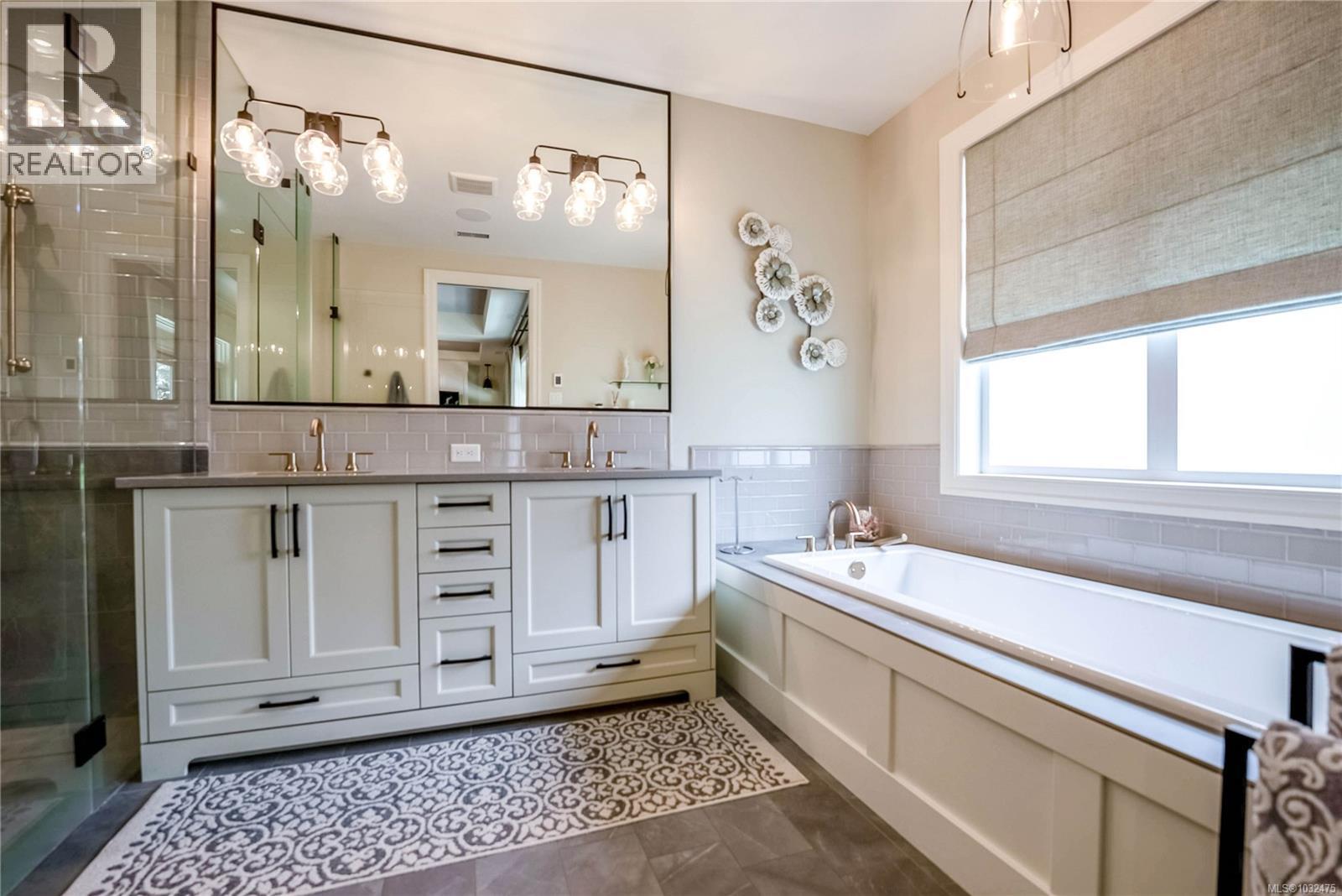  4105 Alberg Lane, Saanich