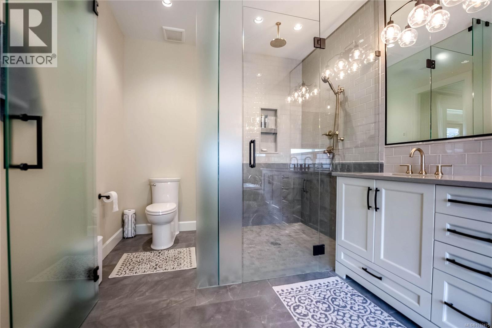  4105 Alberg Lane, Saanich