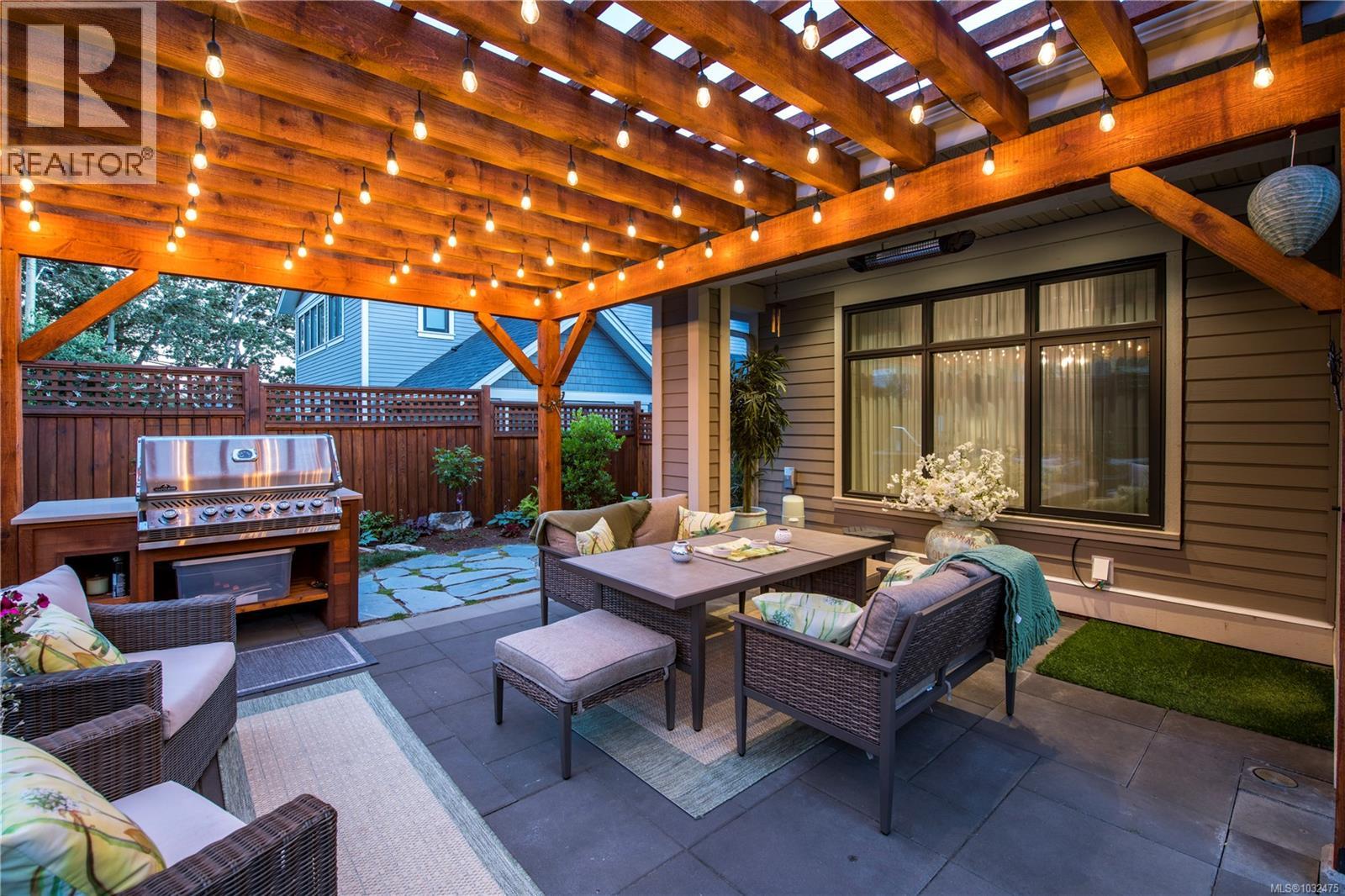  4105 Alberg Lane, Saanich