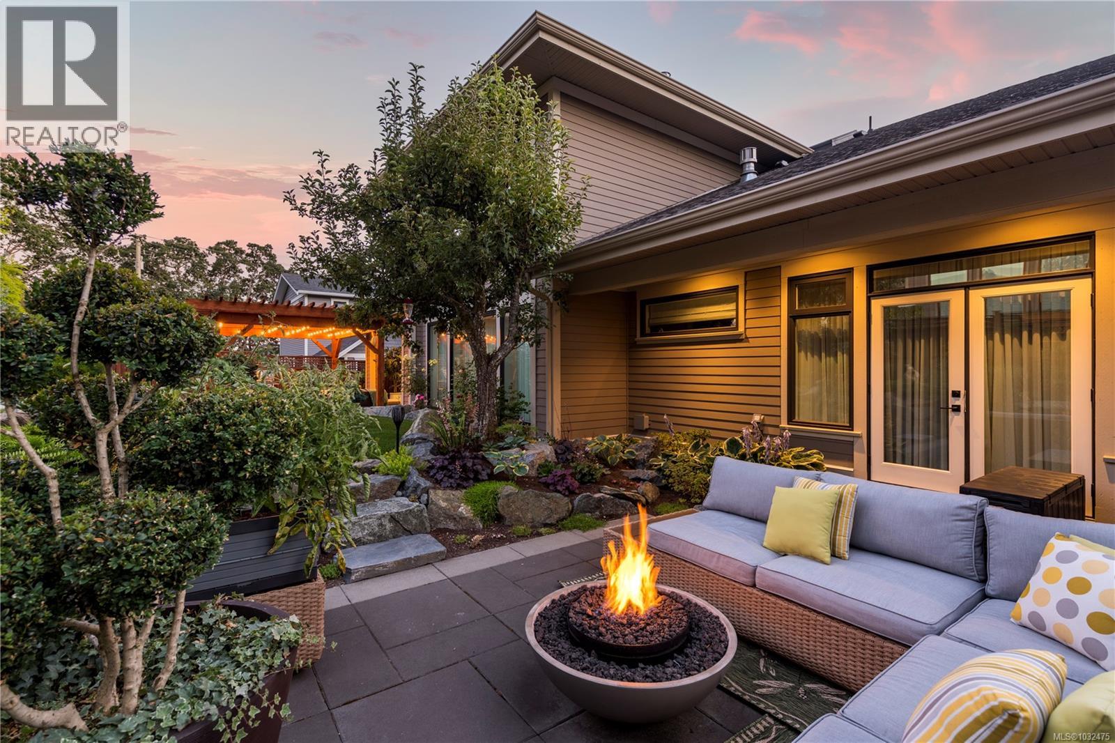  4105 Alberg Lane, Saanich