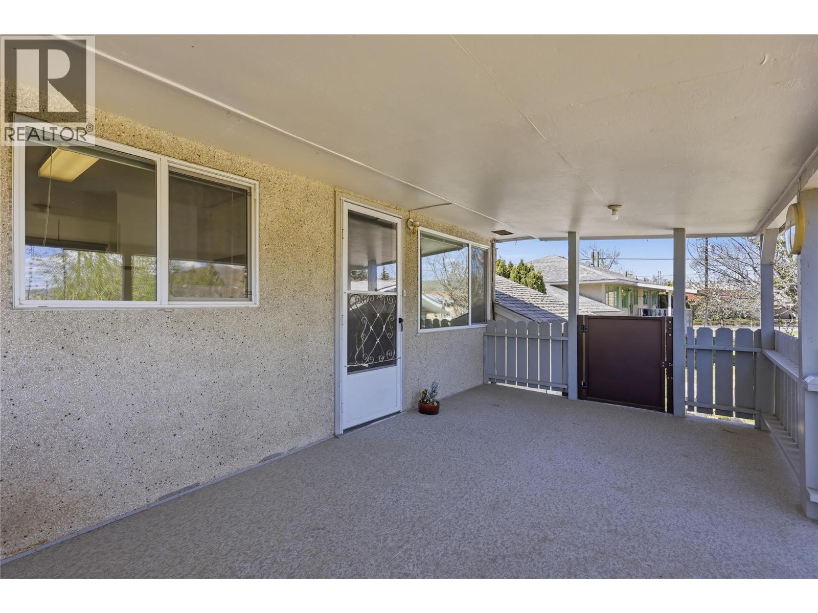 686 Brandon Avenue - 13